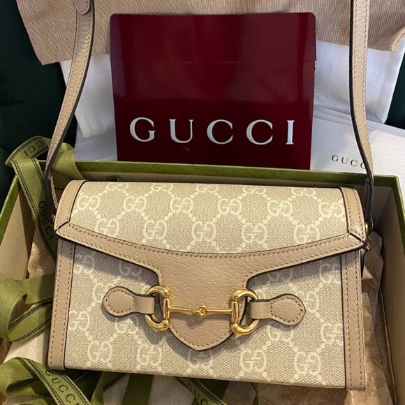 Gucci Horsebit 1955 mini bag, beige and white GG Supreme - Picture 1 of 9